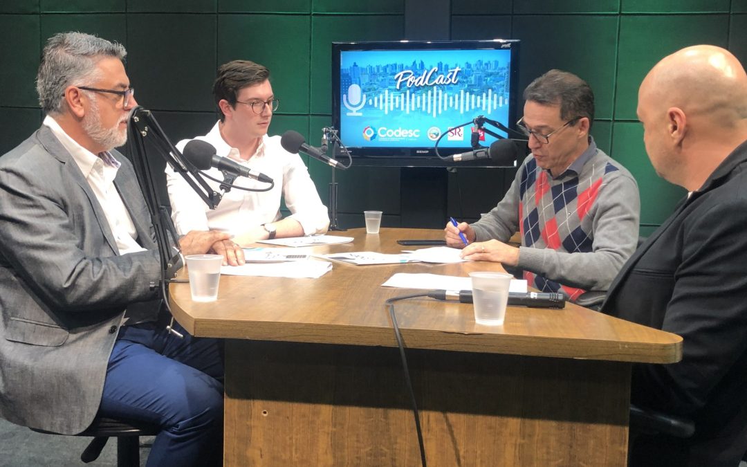 Mecabô e Pitoco, estreiam podcast sobre eleições 2022 do Codesc